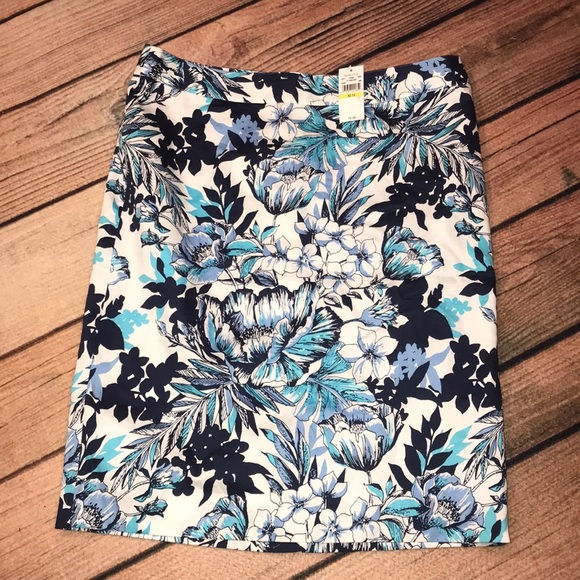 Van Heusen Dresses & Skirts - Van Heusen Studio blue floral midi skirt